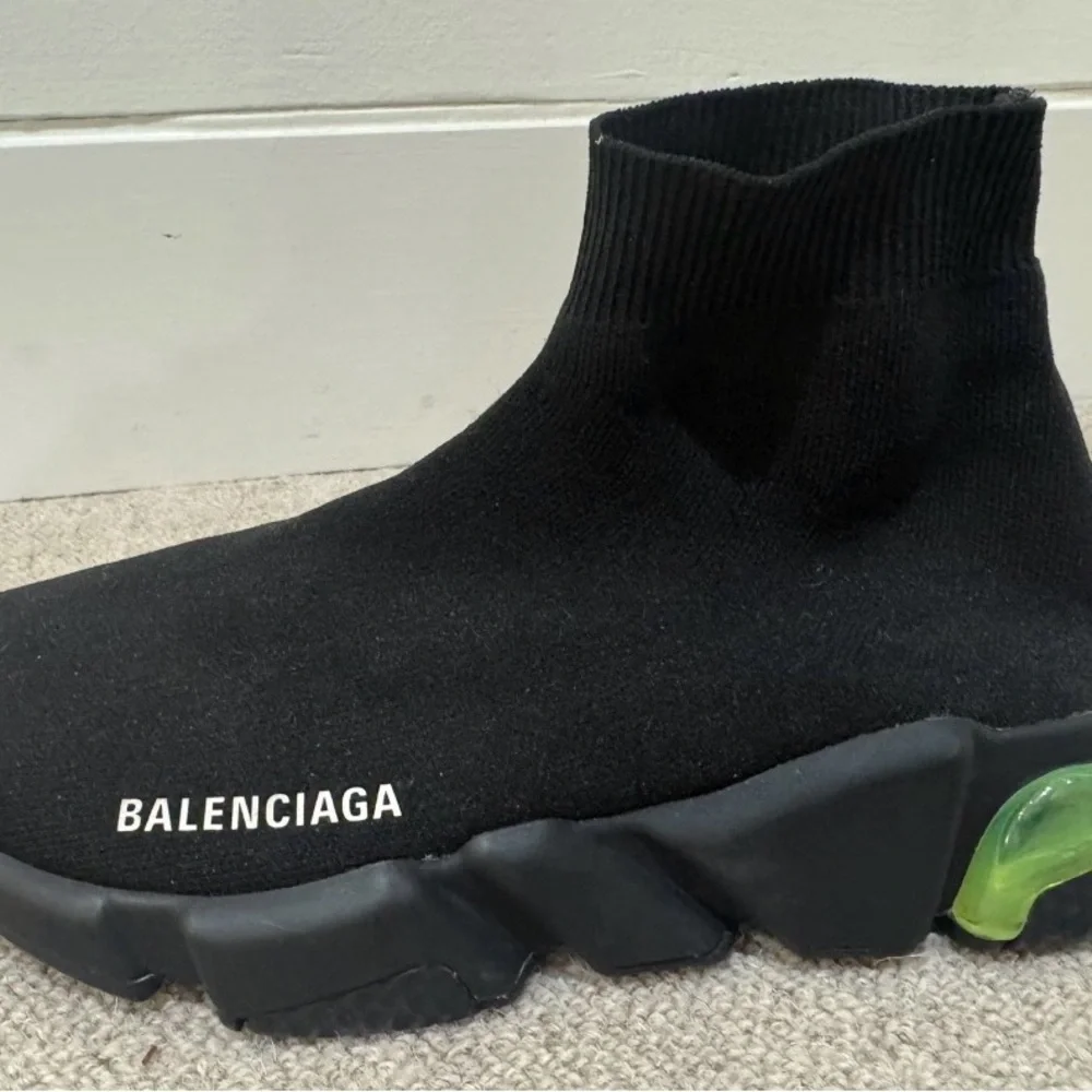 Balenciaga Speed runner stretchy knit fabric trainer sneakers with rubber sole. - Picture 8 of 14